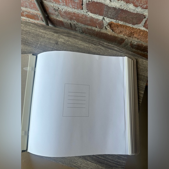 Creative Memories Passport Tapestry Travel Album 12x12 Pages - Picture 6 of 11